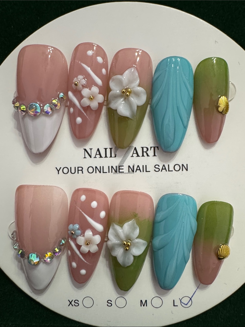 Floral 3D Press-On Nail Set